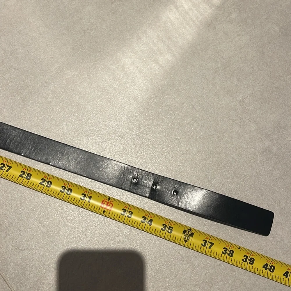 GUCCI MEN BLACK LEATHER BELT WITH SILVER HARDWARE ELEGANT LUXURY DESIGNER